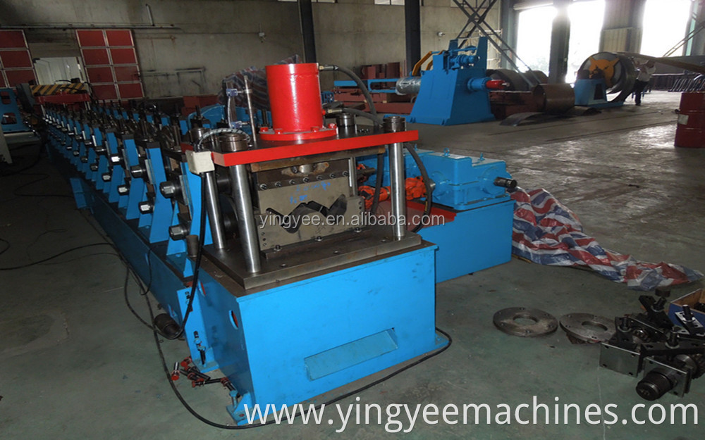 Two or three wave highway guardrail forming machine/highway guard rail roll forming machine